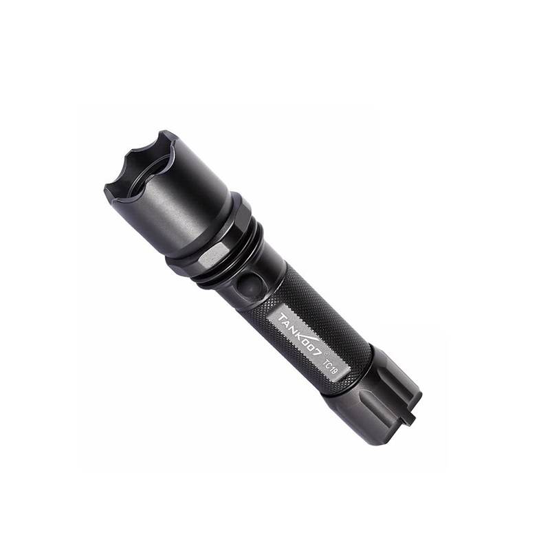 探客TANK007 TC19 标准型DC直充手电筒高清大图