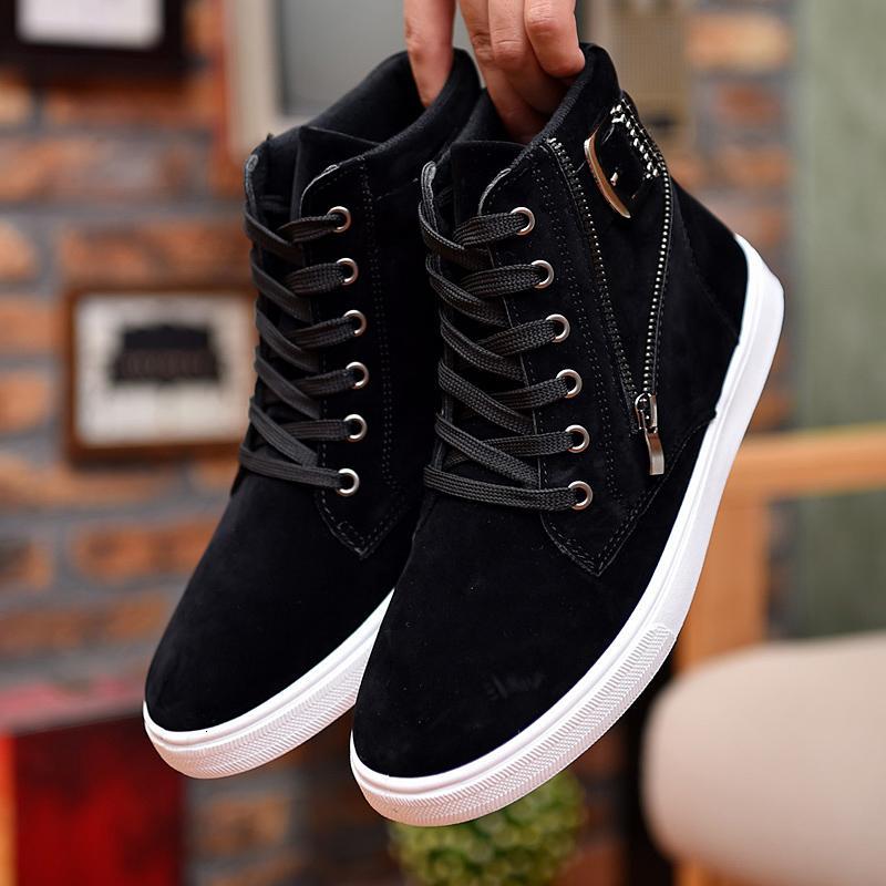 风衣配高帮鞋_白色风衣配鞋的图片