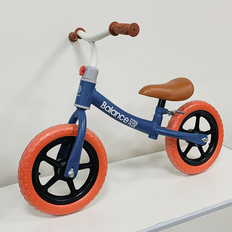 儿童两个轮自行车男女扭扭车平衡车儿童滑步车溜溜学步无脚踏小孩宝宝