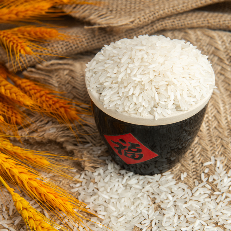 XIFENGSHOU玺丰收 农家大米5kg/袋产于全国三大富硒带之一的大巴山腹地万源泉水灌溉 优选稻谷品种米粒外观纤细高清大图