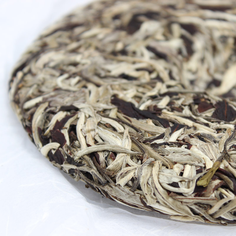 茗纳百川 月光白 2019年云南普洱茶生茶 景谷大白毫 月光白生茶茶饼 月光美人 单饼357克