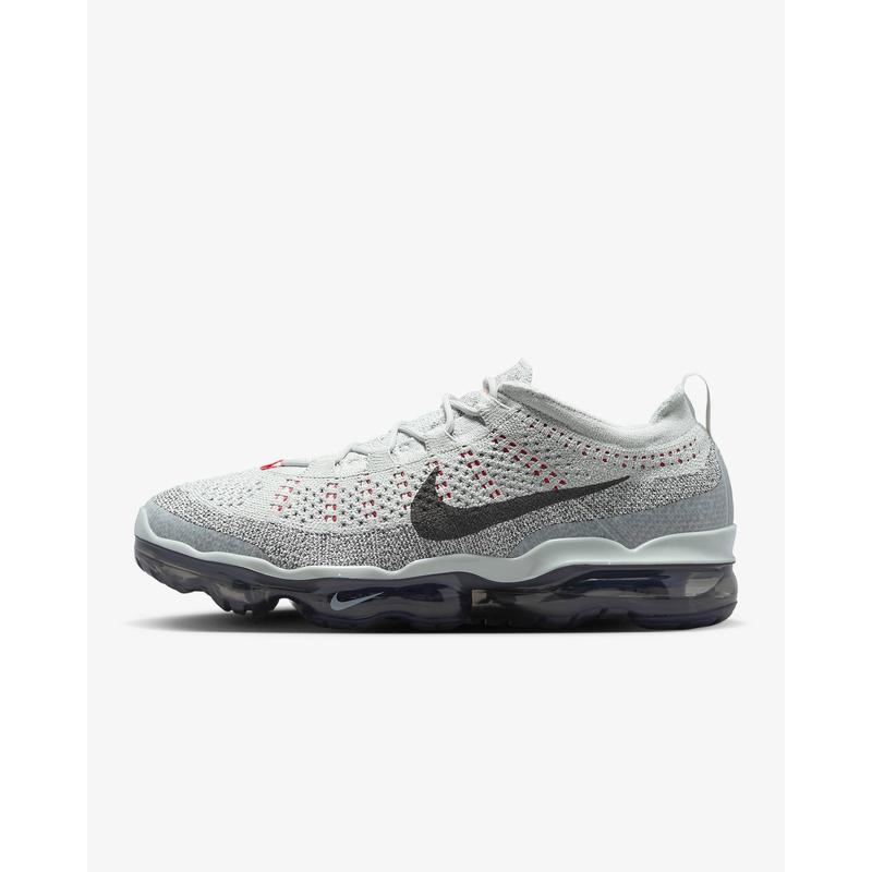 耐克(NIKE)男士跑鞋创新科技透气环保飞织休闲运动鞋