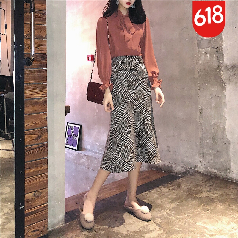 高腰修身显瘦格纹半身裙复古百搭中长包臀裙女黑色