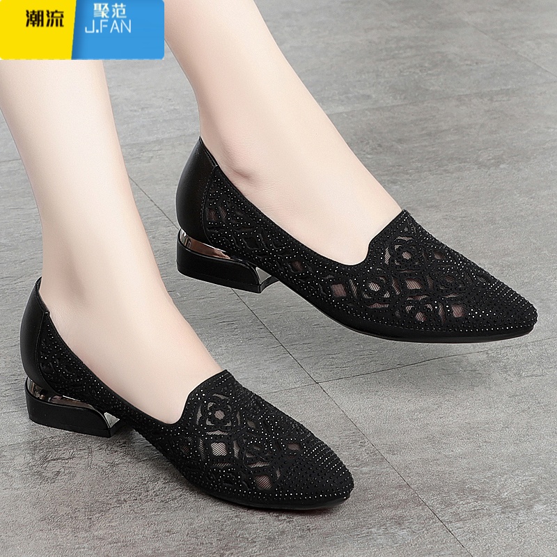 聚范意尓康凉鞋女低跟软底夏季粗跟中跟网纱镂空单鞋时尚妈妈皮鞋高清大图
