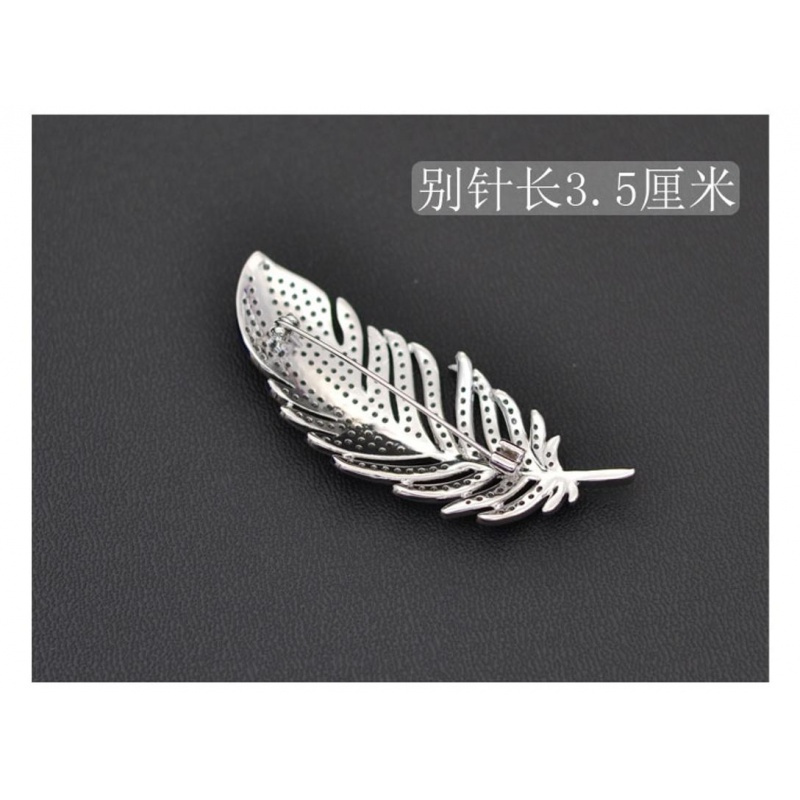 日韩高档简约水晶胸针男西装外套胸花女开衫毛衣大衣别针饰品送女朋友七夕情人节礼物