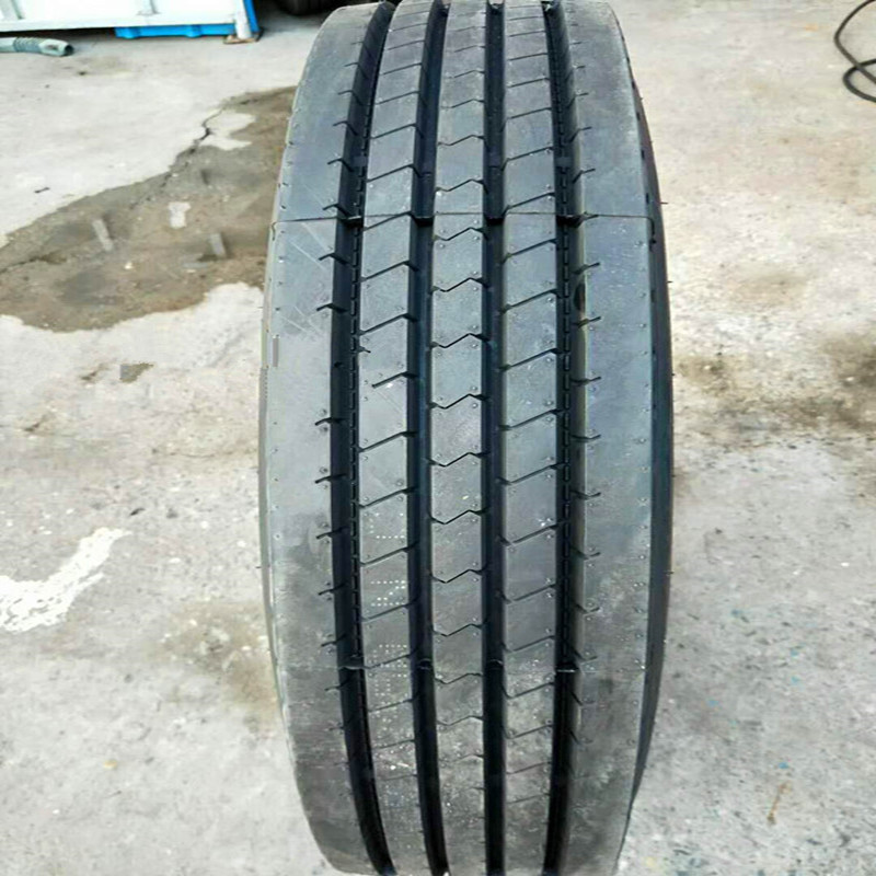 威狮 11R22.5真空胎