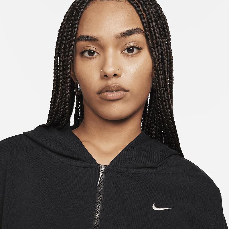 Nike轻薄透气宽松运动夹克女款休闲潮牌城市通勤家居外套高清大图