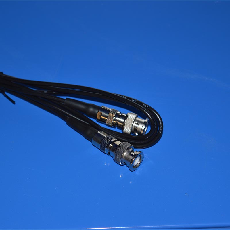 at 探头线 q9×q9 2m 高频线