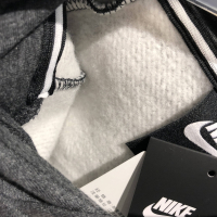 NIKE耐克女装2018秋冬新款运动休闲服舒适加绒保暖卫衣套头衫930914-032 D