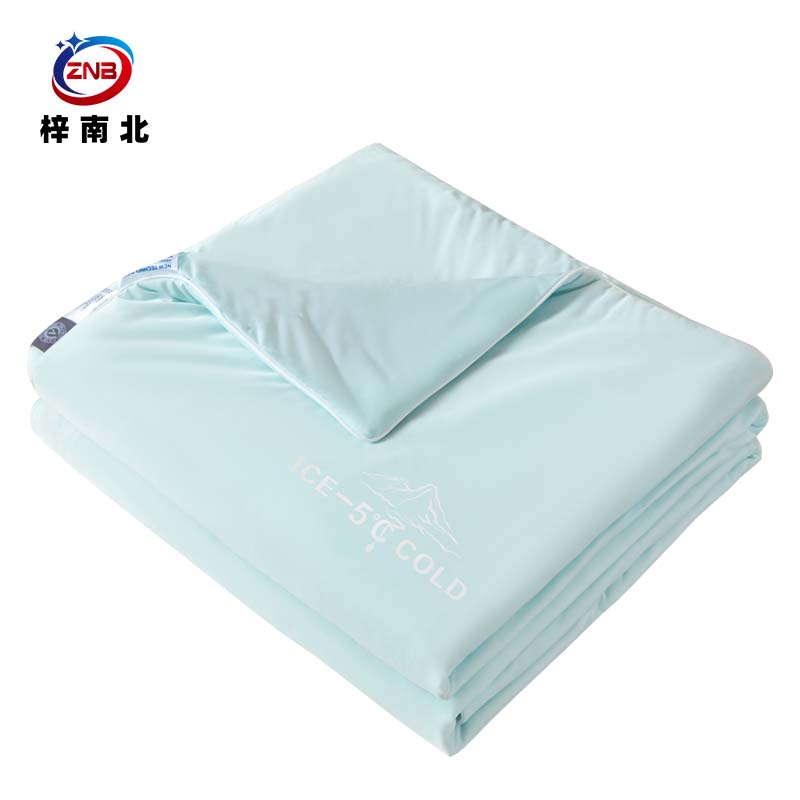 梓南北 冰皮凉感丝夏被空调被 200*230cm 条高清大图