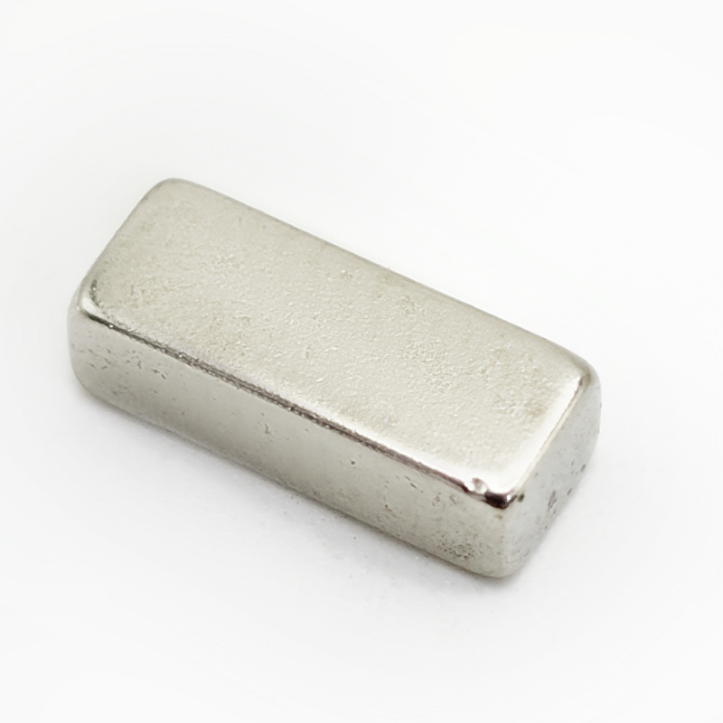 梦涵杰 强力磁铁长方形吸铁石磁石贴片 10x4x3mm 个高清大图