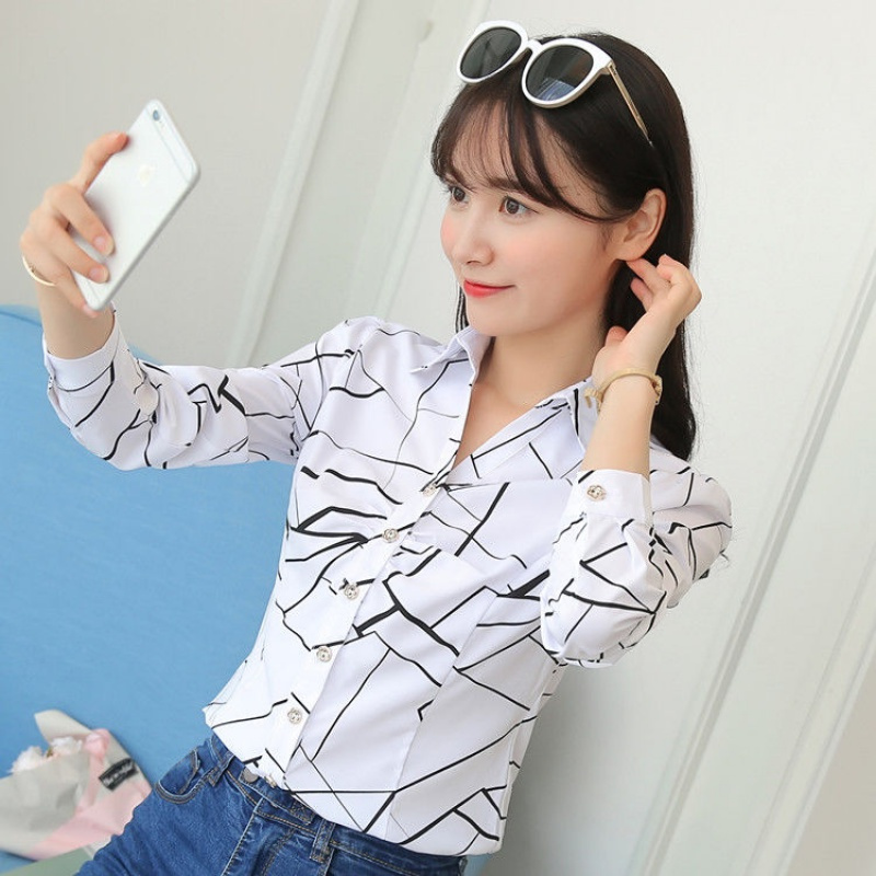 妍鸢秋装新款女2020韩版修身女衬衫百搭V领显廋打底衫女长袖印花上衣