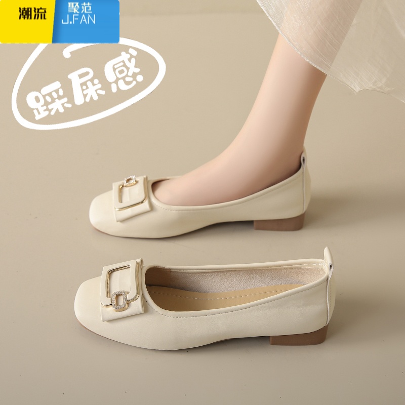 聚范女鞋2024新款夏季一脚蹬浅口单鞋配裙子软底孕妇不累脚豆豆鞋 米色 40