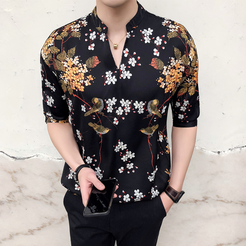 2018夏装年轻男士七分袖衬衫帅气宽松花衣服休闲立领青年中袖寸衣