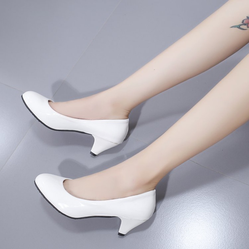 玳恩白色亮光工作职业礼仪高跟鞋女粗跟圆头上班中跟35cm单鞋皮四季