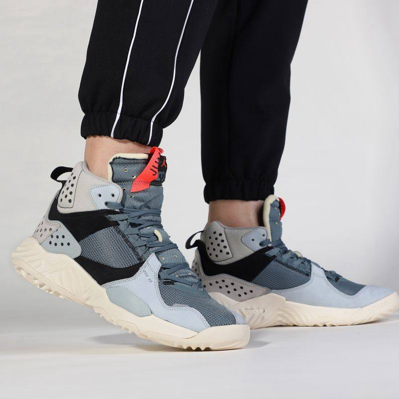 Nike/耐克 男鞋21新款JORDAN DELTA MID舒适耐磨轻便篮球鞋 DC2130-300