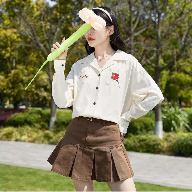 [1.5折价65元]唐狮早春新款长袖衬衫女v领设计感刺绣衬衣港味学院风上衣