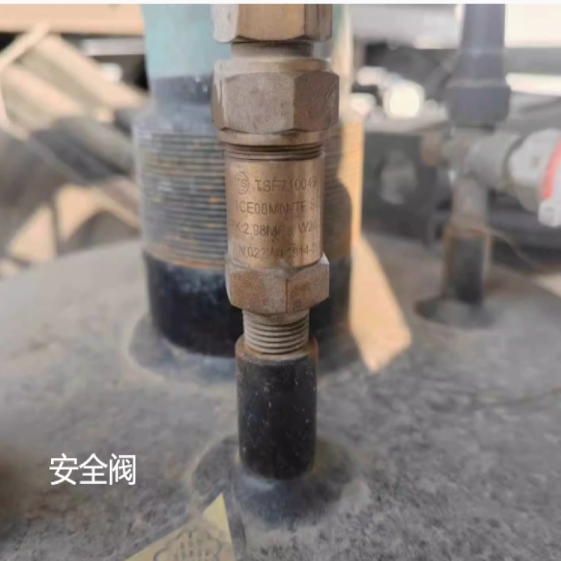 约克 安全阀及底座022W11914-000高清大图