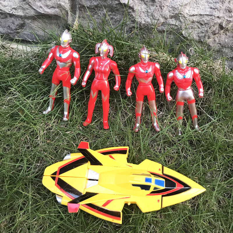 稚气熊迪迦奥特曼玩具飞机模型胜利飞燕号战机