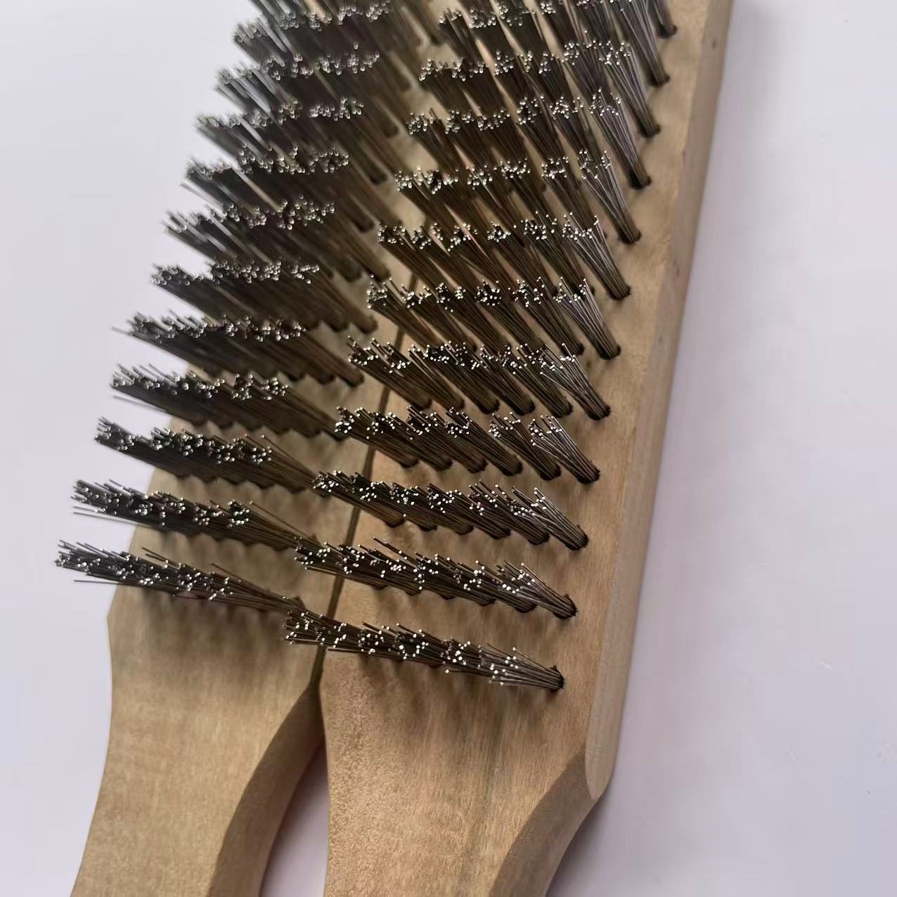 胜耀卓诚 木柄钢丝刷 大号 把高清大图