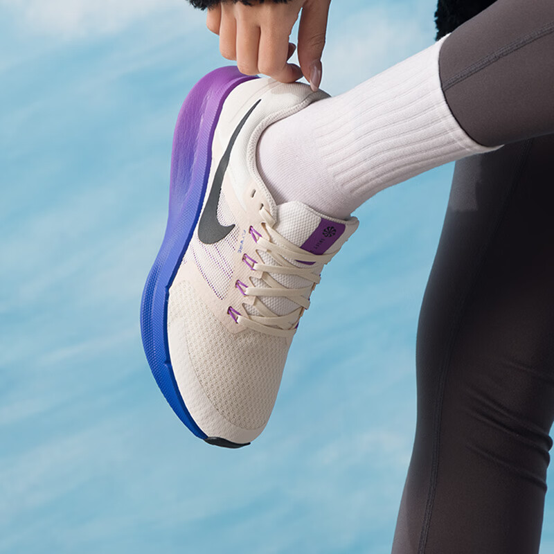 耐克（NIKE）女鞋新款春季运动鞋RUN SWIFT 3健身训练缓震耐磨透气跑步鞋DR2698-110 ZP高清大图