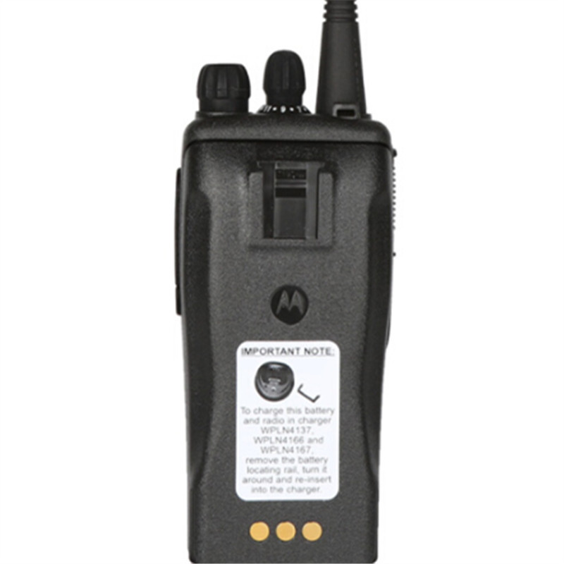 摩托罗拉(Motorola)XIR P3688数字大功率对讲机 录音版 一机双电 送国产适配耳机
