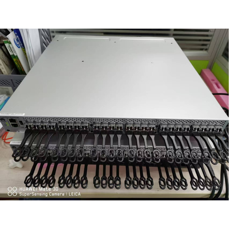 华为(HUAWEI) OceanStor SNS 光纤交换机 SNS2248-16Gb 1台高清大图