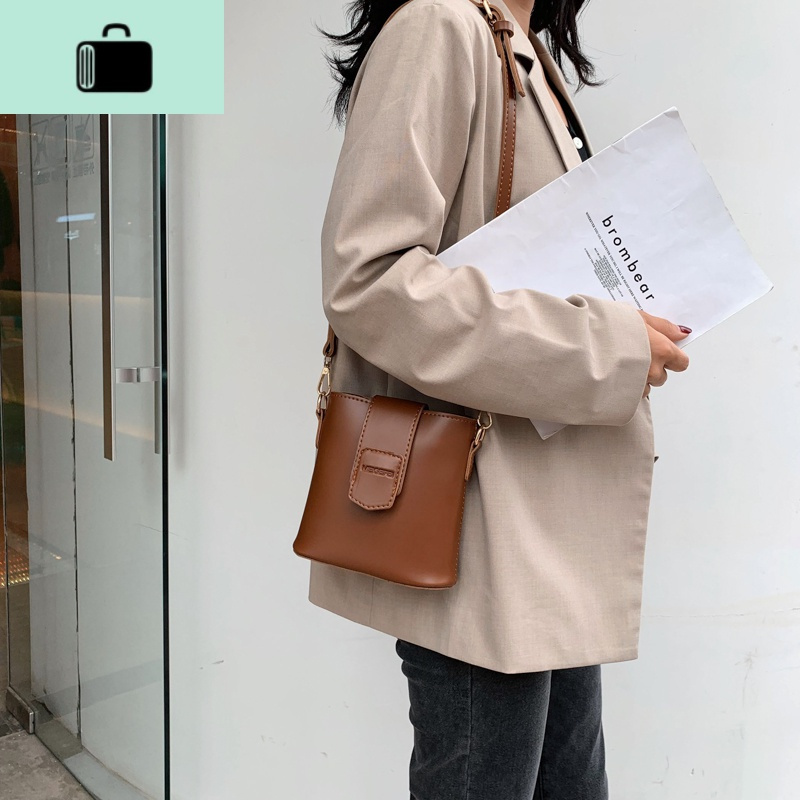 网红小包包质感斜挎女包2019秋冬新款时尚百搭复古洋气单肩水桶包NEW LAKE女士单肩包