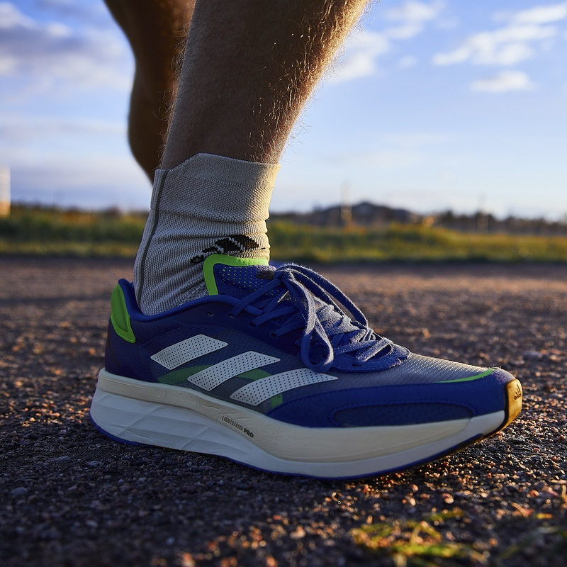 阿迪达斯adidas男鞋adizeroboston10m缓震透气舒适新款男鞋运动跑步鞋