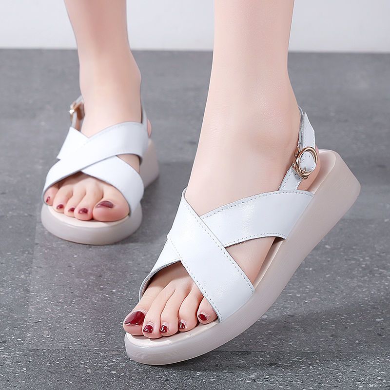 新款夏季凉鞋女真皮仙女风平底鞋软底防滑学生百搭沙滩罗马女凉鞋