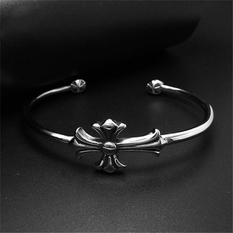 钛钢手环克罗心十字架造型开口手镯男款女款首饰品送女朋友七夕情人节