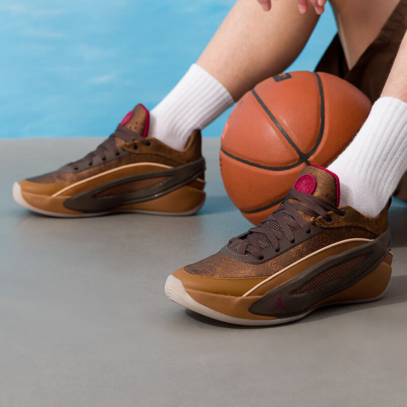 耐克（NIKE）男鞋新款jordan运动鞋场上实战篮球鞋IQ0567-201 ZP高清大图