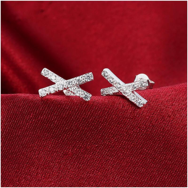 E772Women Silver Earrings 镀925纯银精致X水晶日韩版女耳钉耳环送女朋友七夕情人节礼物