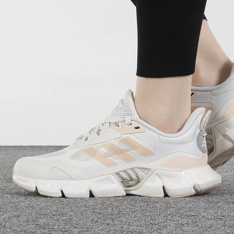 阿迪达斯女鞋IG3131高清大图