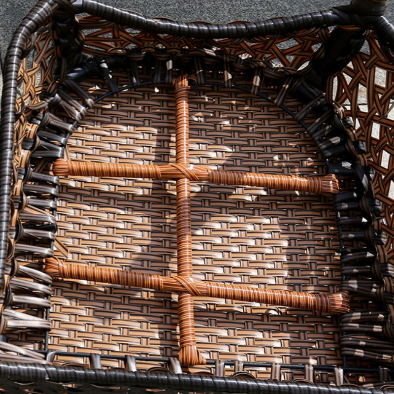 豫龙都 圆桌 一桌四椅套高清大图