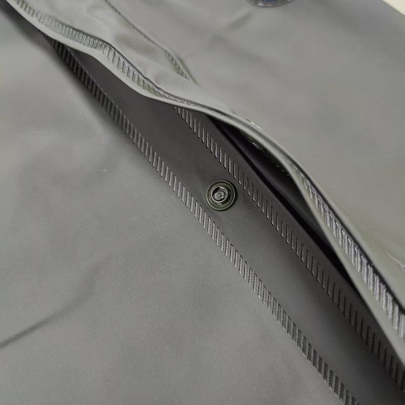 新动力火车 长身雨衣绿色 尺码165-190 件高清大图