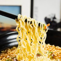 康师傅经典红烧牛肉方便面速食拉面桶装整箱 鲜虾味*12桶