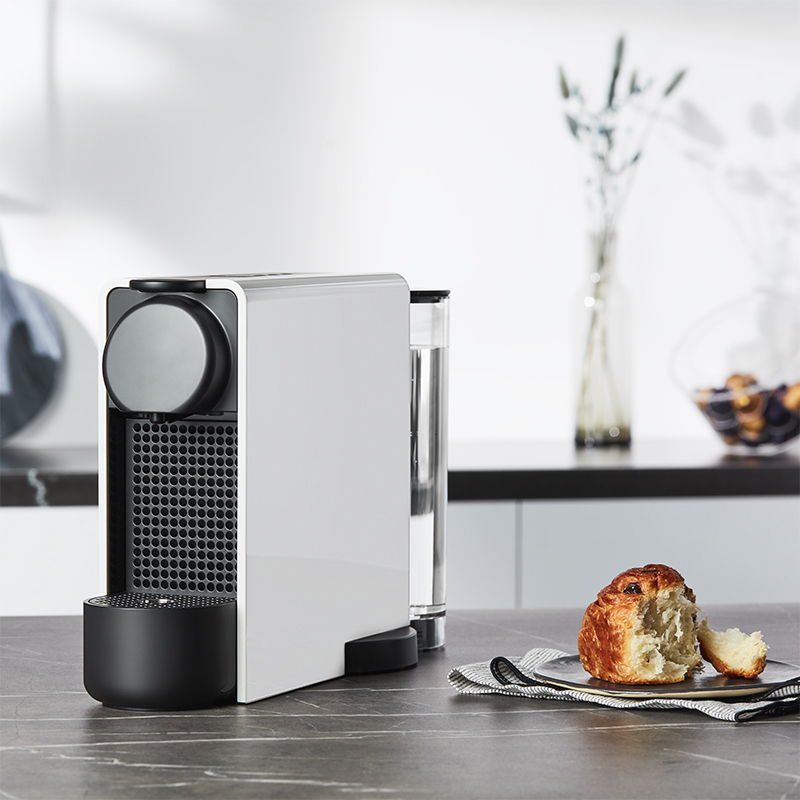 Nespresso 胶囊咖啡机 Essenza Plus