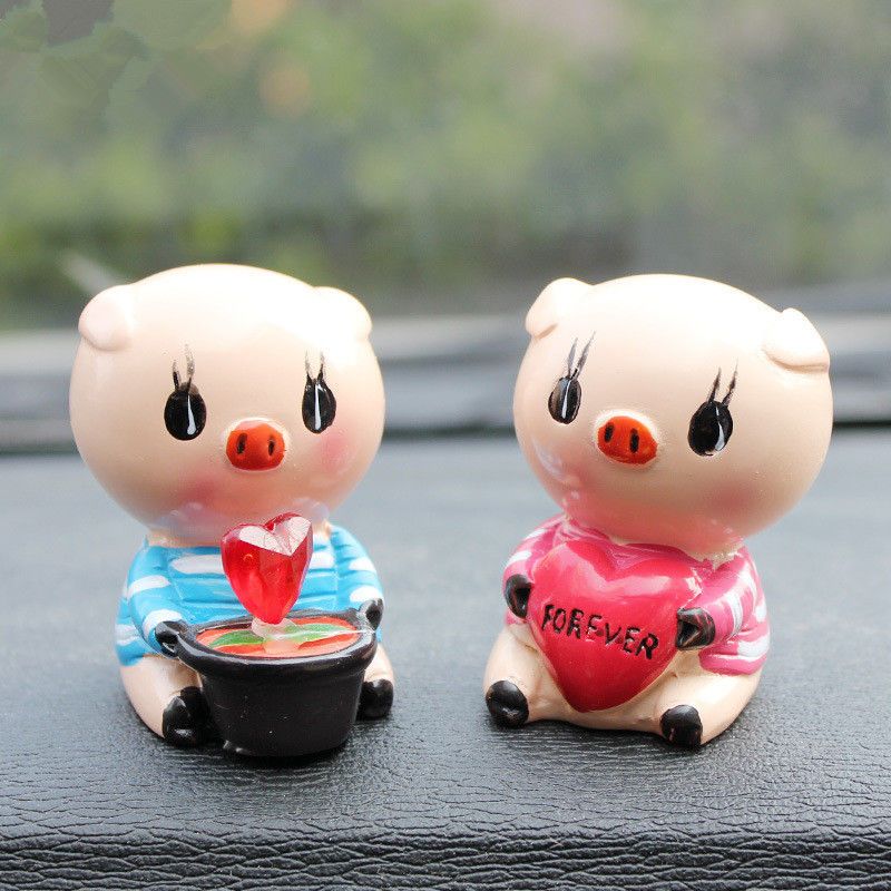 无痕胶 汽车仪表台摆件love猪创意可爱公仔车内饰品卡通摆饰车载装饰