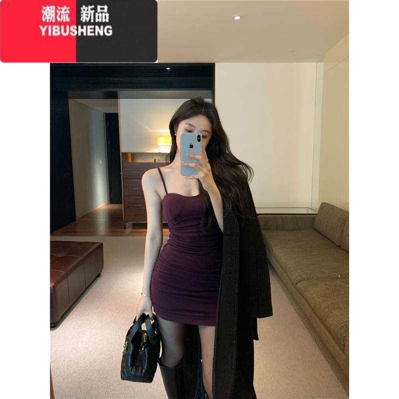 YIBUSHENG辣美宣告~性感辣妹吊带连衣裙冬季褶皱紧身包臀裙内搭短裙