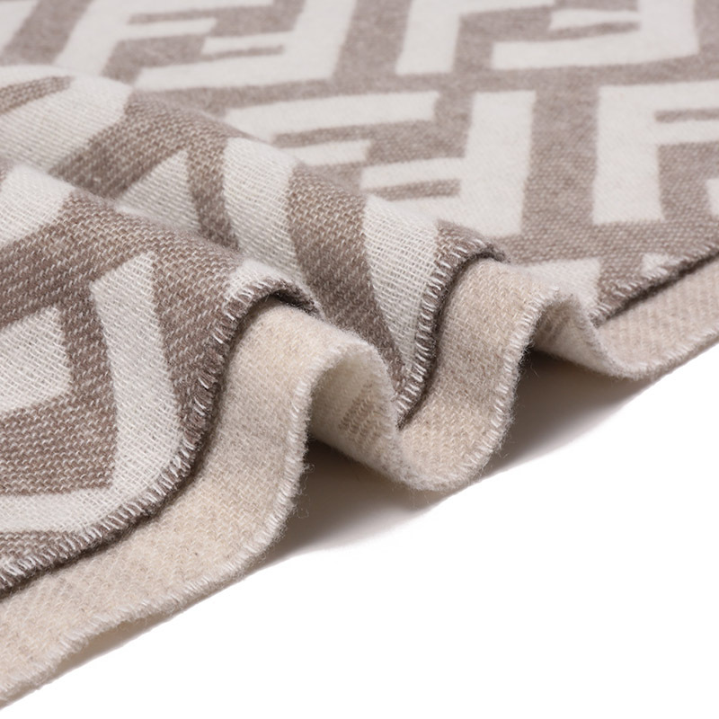 芬迪fendi女士羊绒超大双面保暖围巾fxt363alsw