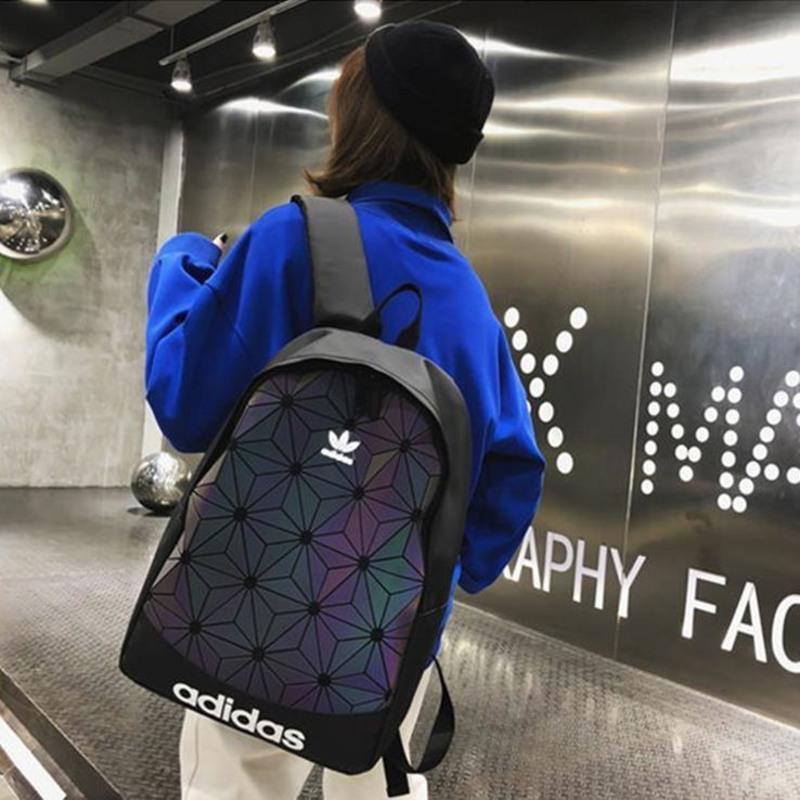 2021新款炫彩菱形双肩包男女学生时尚韩版书包潮牌旅行包户外背包