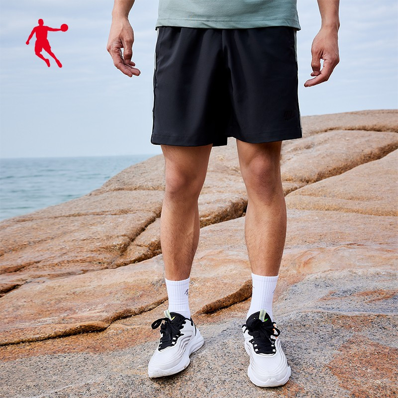 乔丹短裤男新款宽松透气裤子速干透气运动裤休闲跑步裤男运动短裤