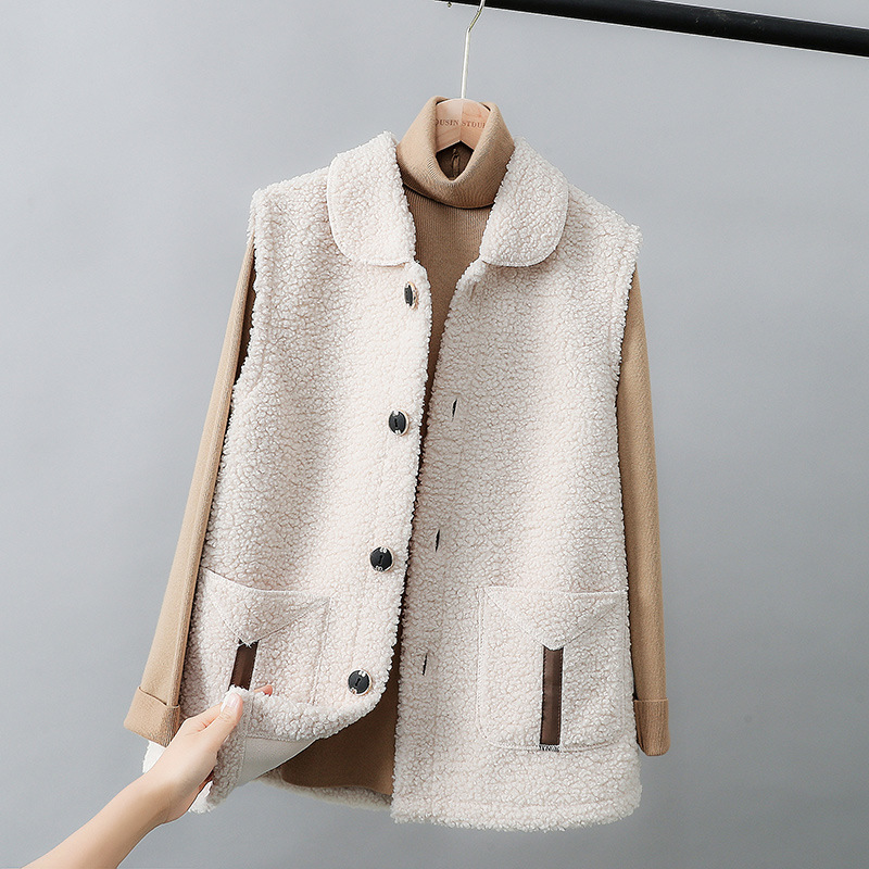 2021秋装新款马甲女短款中老年妈妈马夹颗粒绒皮毛一体背心外套