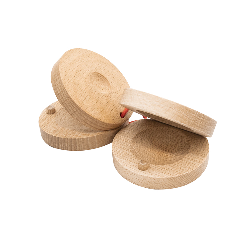 华森葳 手握响板