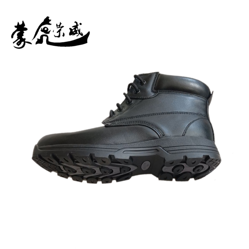 蒙虎荣威 防寒绝缘鞋高清大图