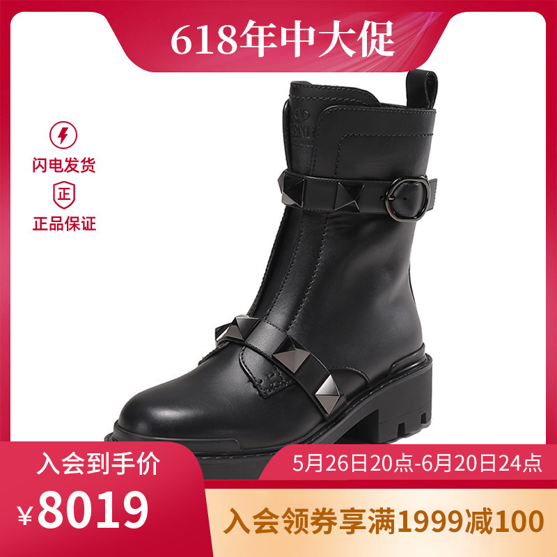 华伦天奴VALENTINO 女士牛皮ROMAN STUD超大铆钉装饰靴子短靴皮靴