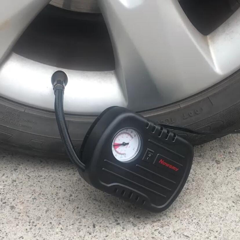 纽曼车载充气泵C11黑色 12V车载应急点烟器接口小轿车轮胎电动气泵胎压表便携式汽车用充气户外大功率高清大图
