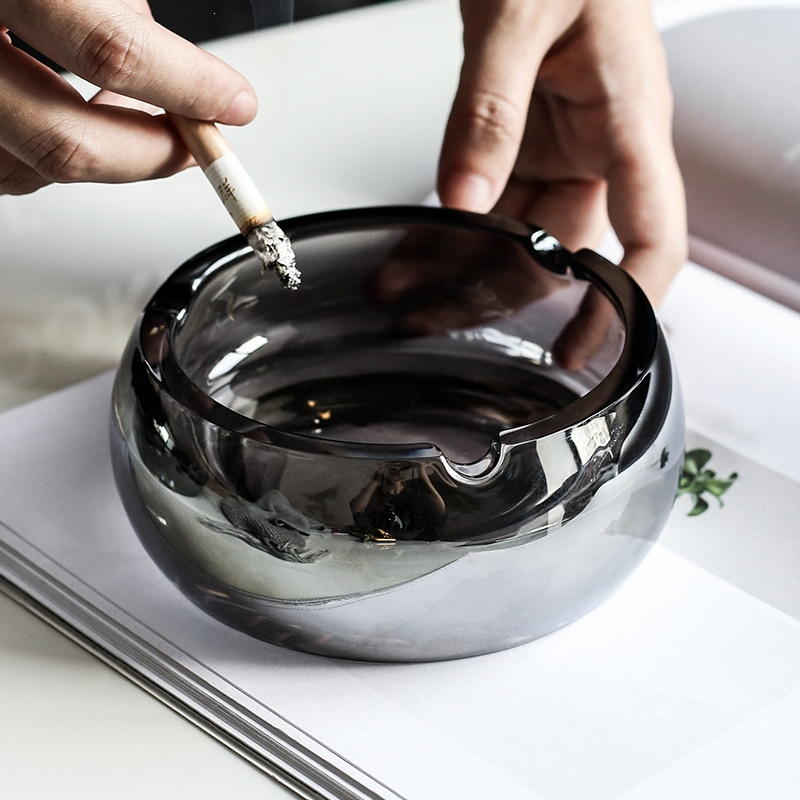 法耐fanai轻奢水晶玻璃烟灰缸家用客厅大号烟碟个性潮流办公室雪茄烟