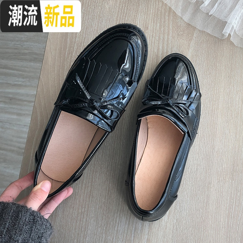 2020英伦风小皮鞋学生学院风女鞋黑色复古平底单鞋流苏乐福鞋大码 广赫